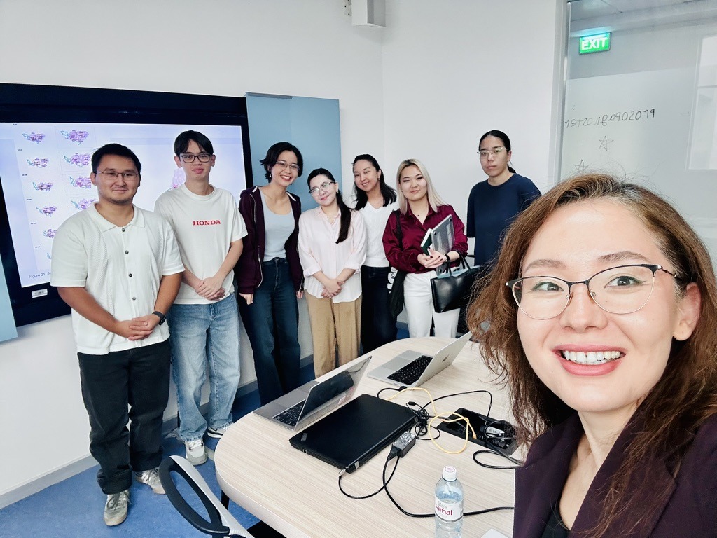 Lab group meeting welcoming new members, Fall 2026